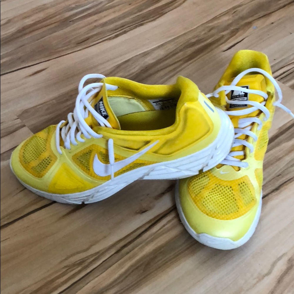 Nike Lunar Victory size 9.5